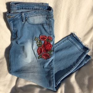 Rose Embroidery Jeans
